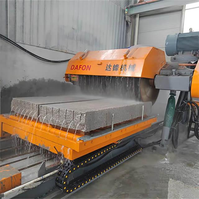 Granite kerbstone cutting machine