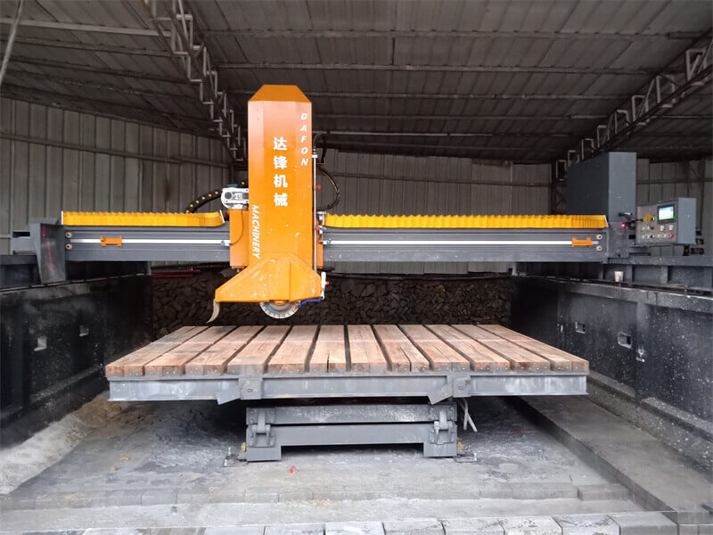 Technological Innovations in Wet Tile Bridge Saw Machinery